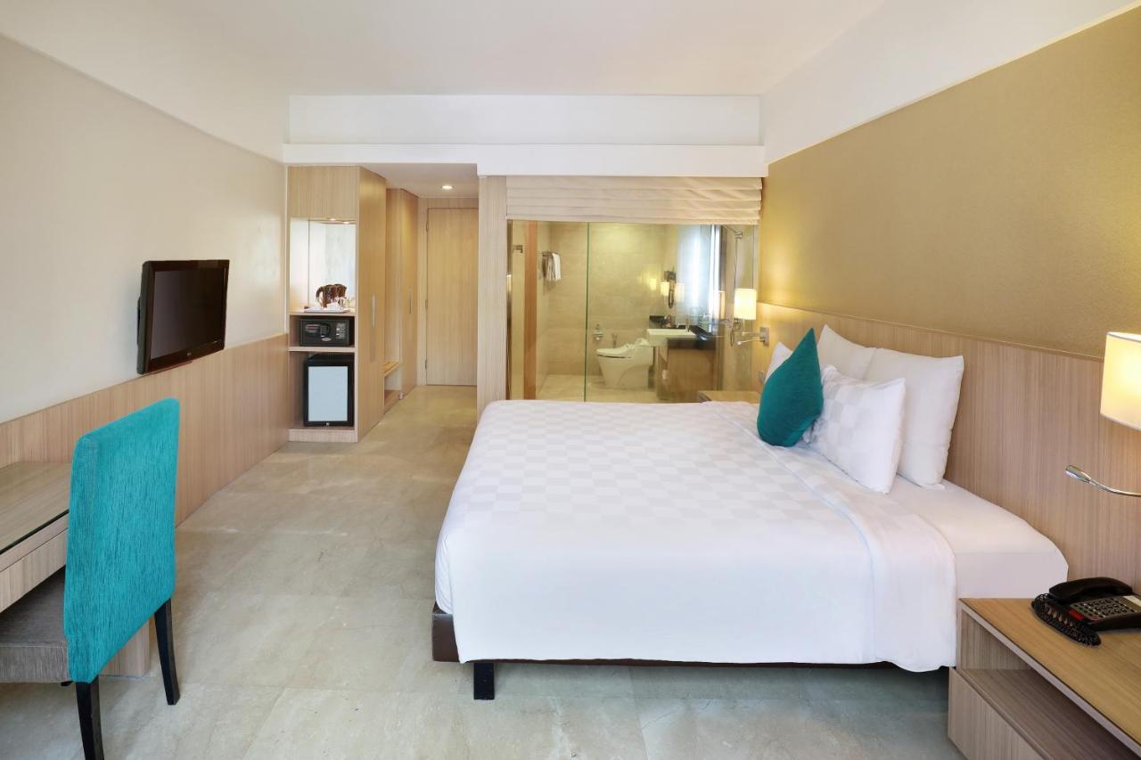 Grand Tropic Suites Hotel Surabaya Exterior photo